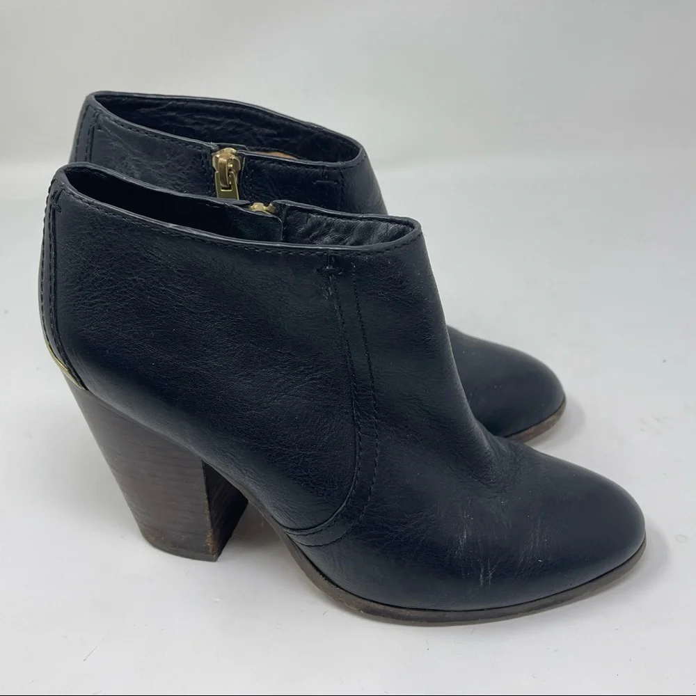 Coach 4” Block Heel Bootie Black Leather Boots bootie Size 7 Hattie wear on heel_13